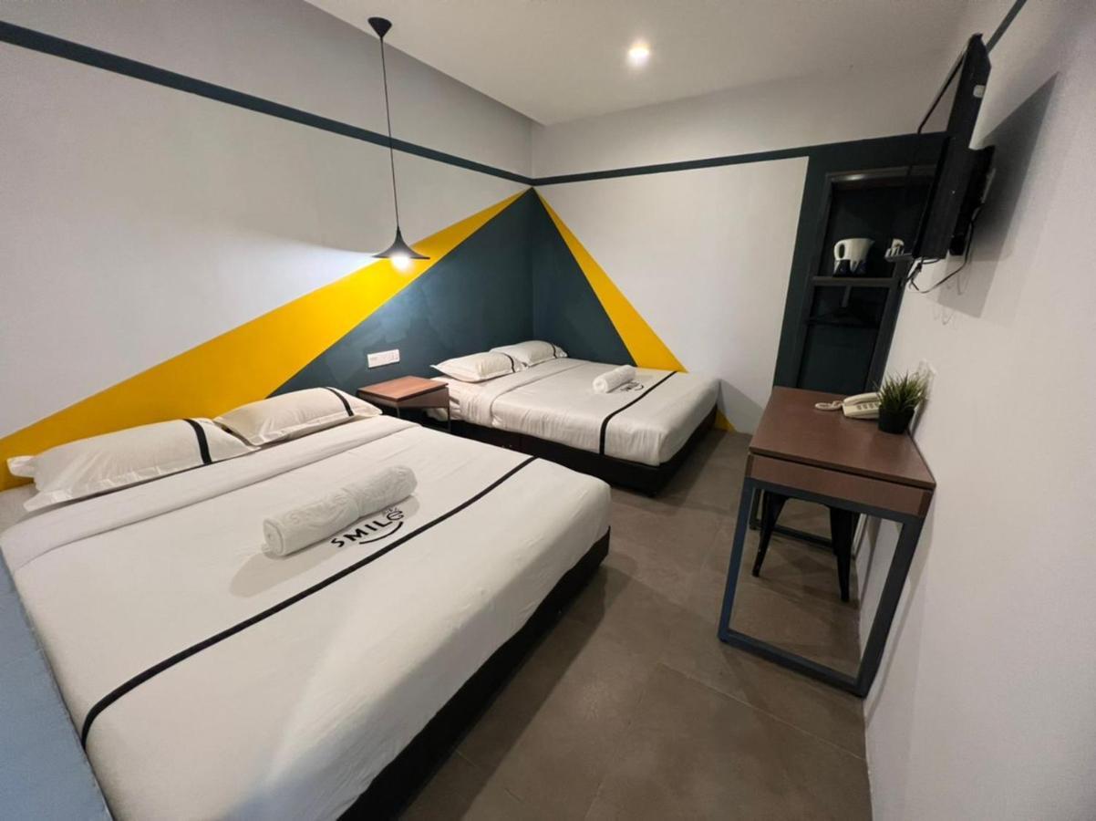 Smile Hotel Cheras Sri Permaisuri Куала Лумпур Екстериор снимка