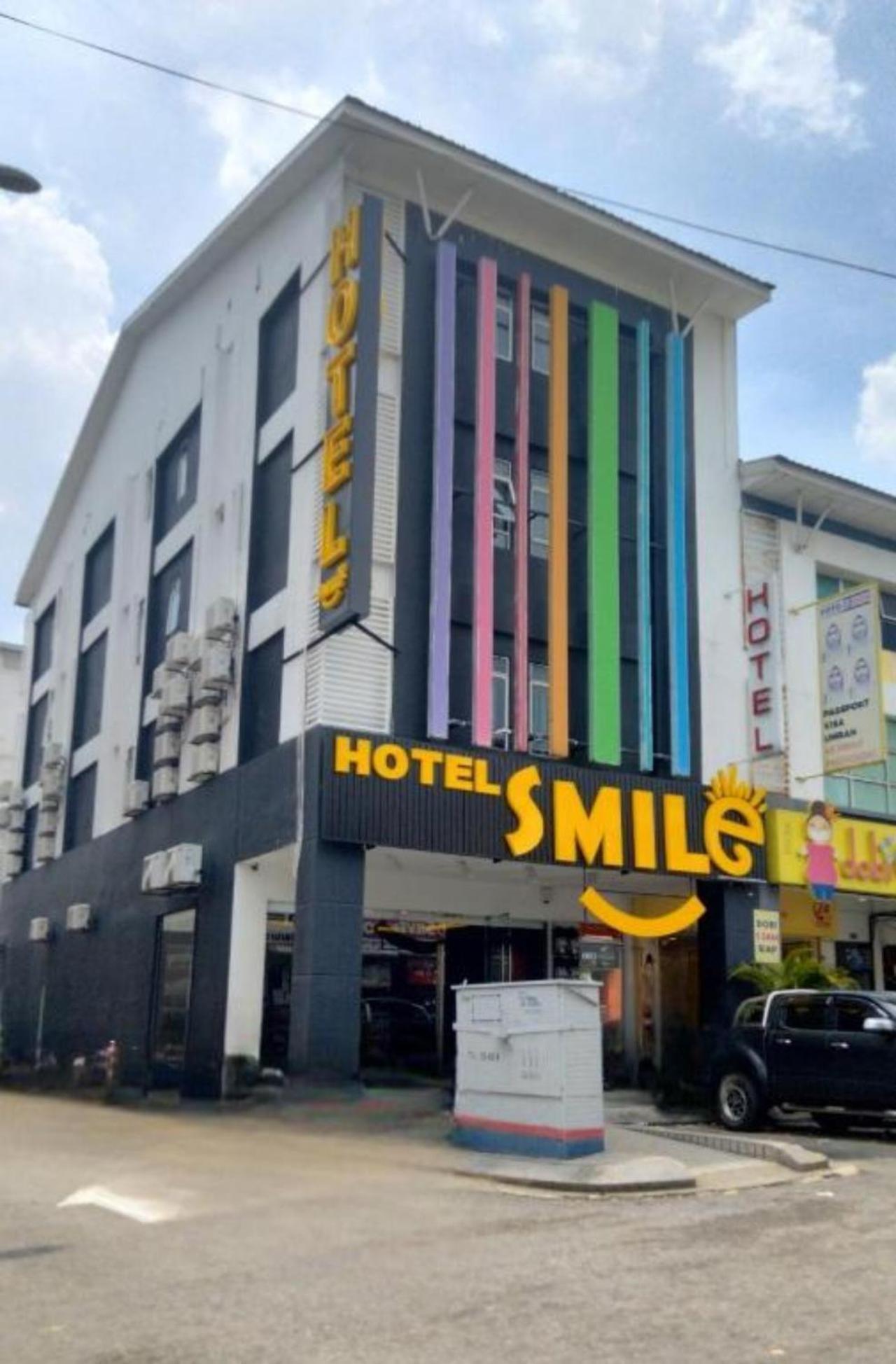 Smile Hotel Cheras Sri Permaisuri Куала Лумпур Екстериор снимка